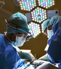 Operation-chirurgie-medecins-Bassens